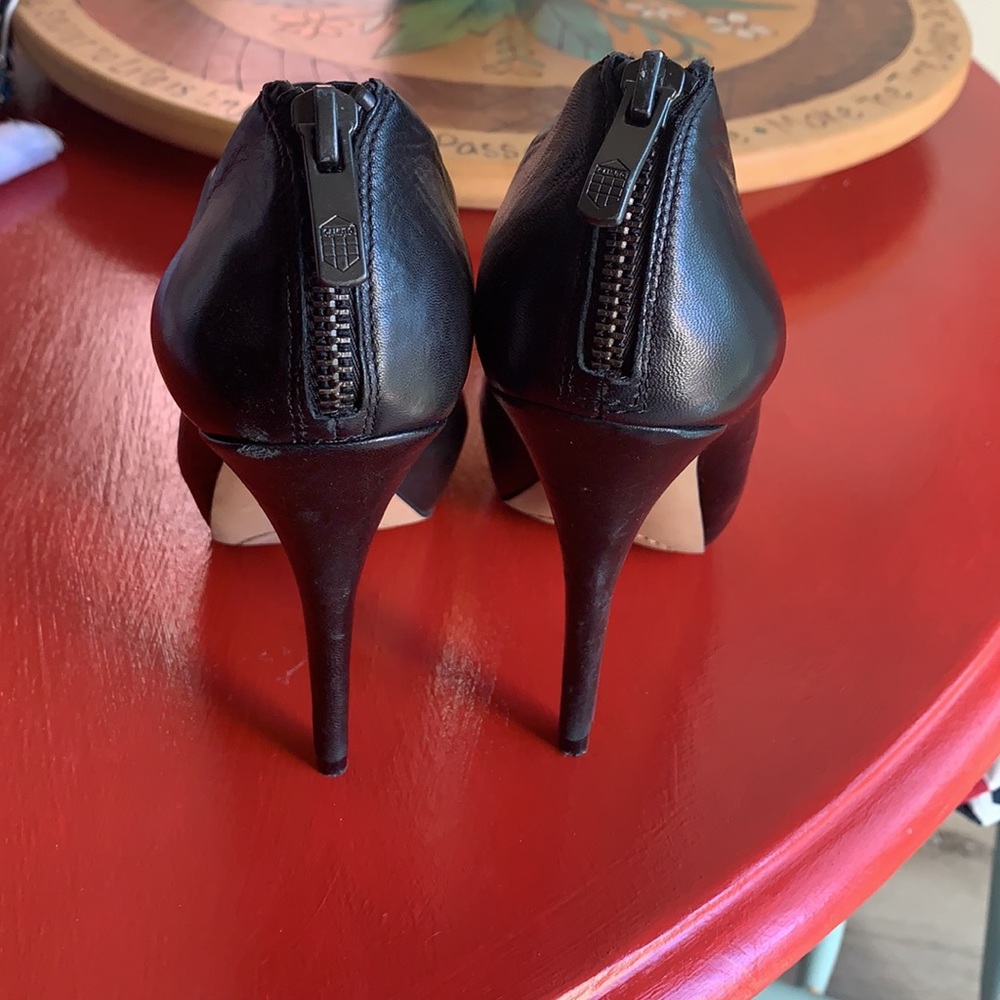 Soft Leather Round Toe Boot. Excellent Condition. - image 4